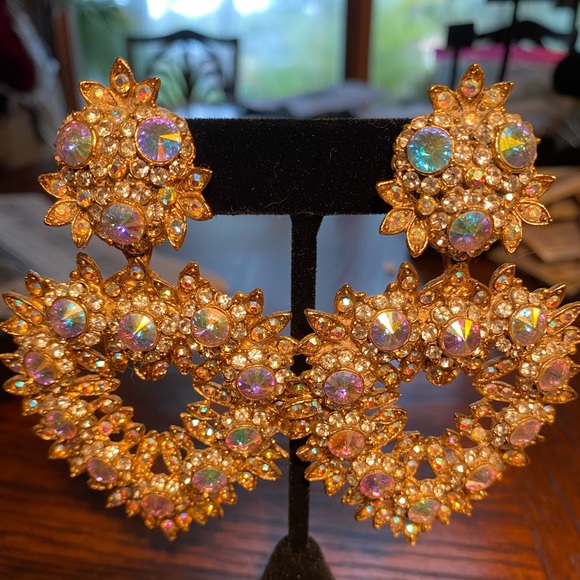 THELMA DEUTSCH EARRINGS: LARGE HEART BOREALIS STONES ENCRUSTED WITH RHINESTONES - Picture 3 of 6